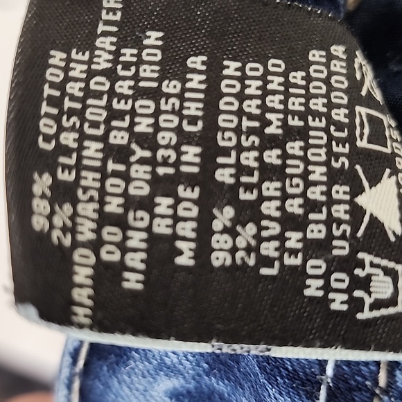 Grace in LA Embroidered Jeans - Picture 7 of 7